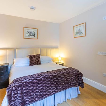 Windermere Studio Rooms - With Free Car Parking Onsite Exterior photo