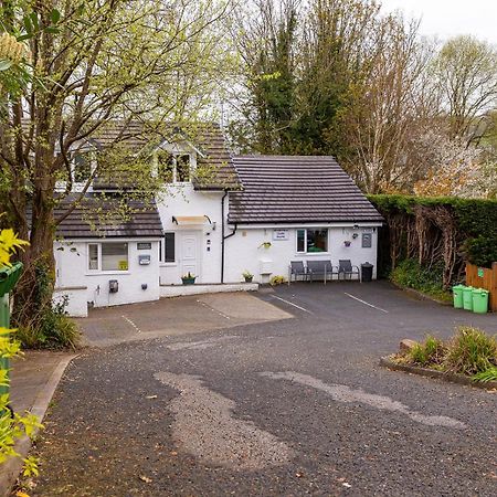 Windermere Studio Rooms - With Free Car Parking Onsite Exterior photo