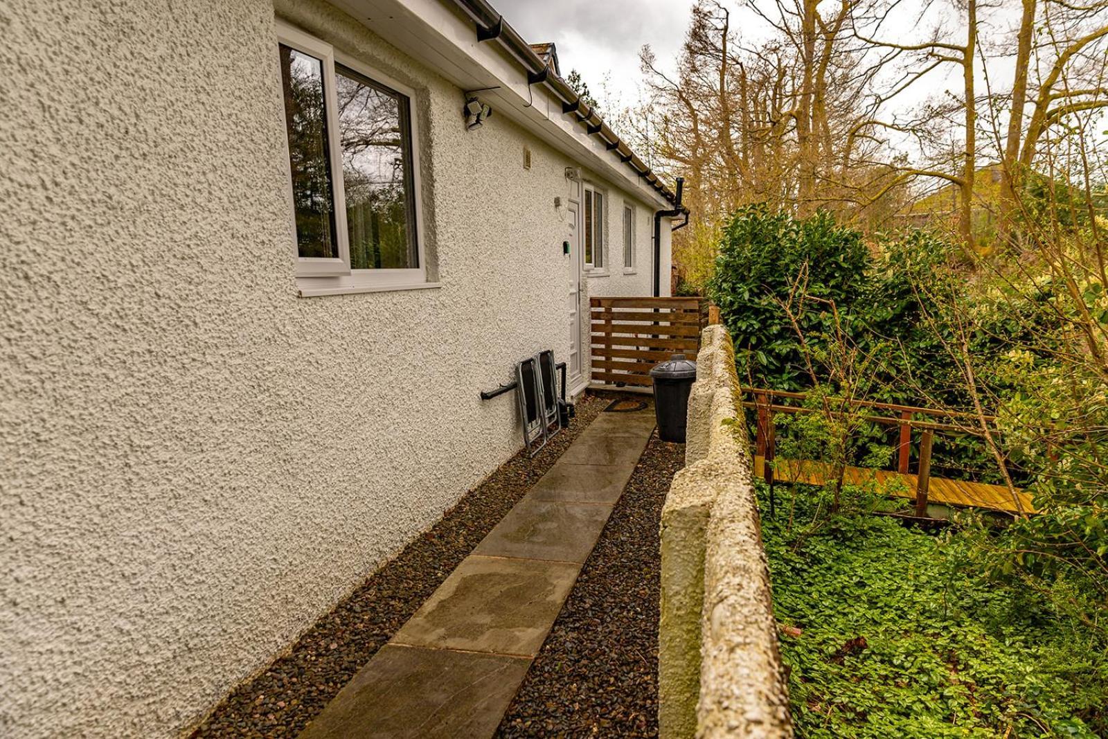 Windermere Studio Rooms - With Free Car Parking Onsite Exterior photo