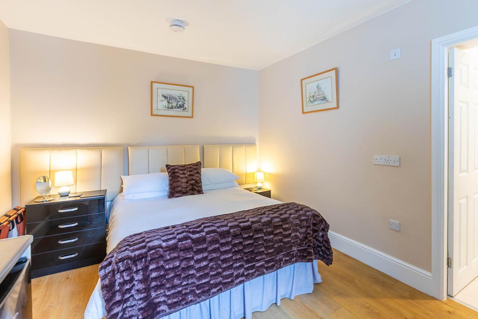 Windermere Studio Rooms - With Free Car Parking Onsite Exterior photo